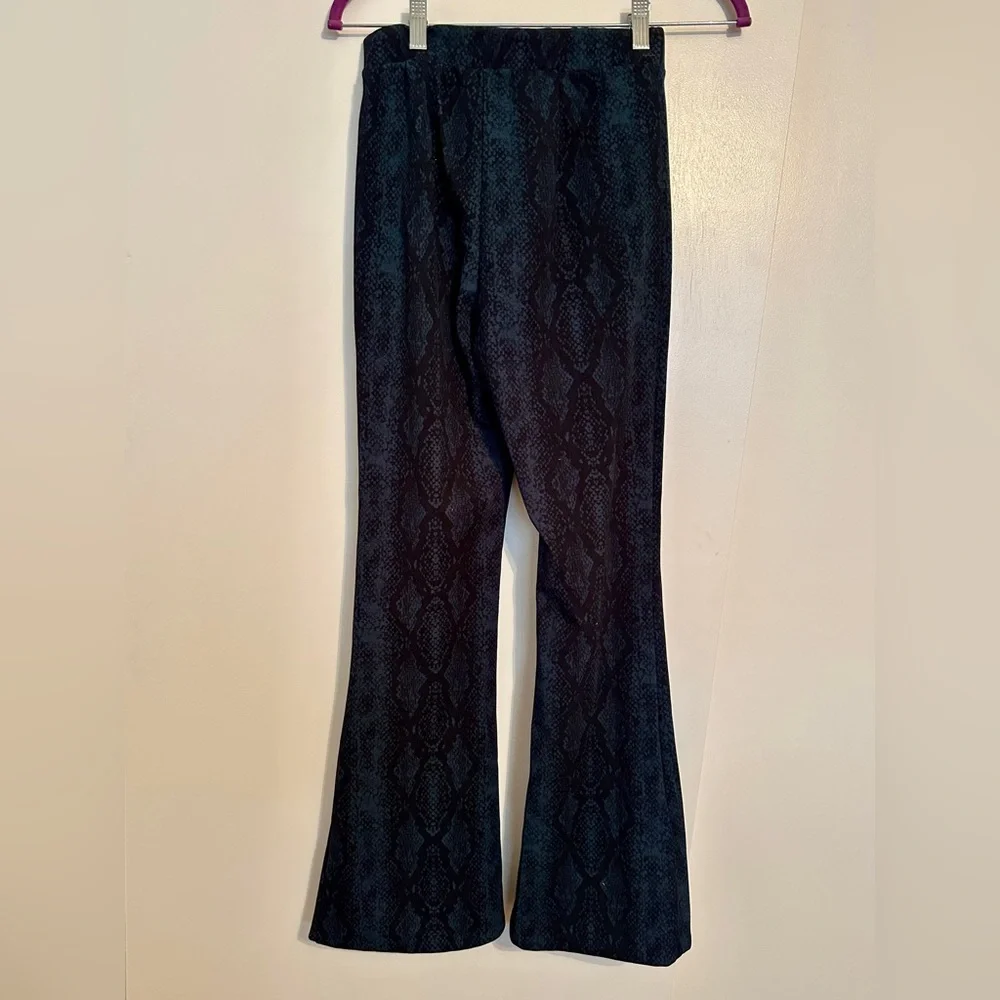 Black Snakeskin Patterned Flare Pants - Picture 2 of 4